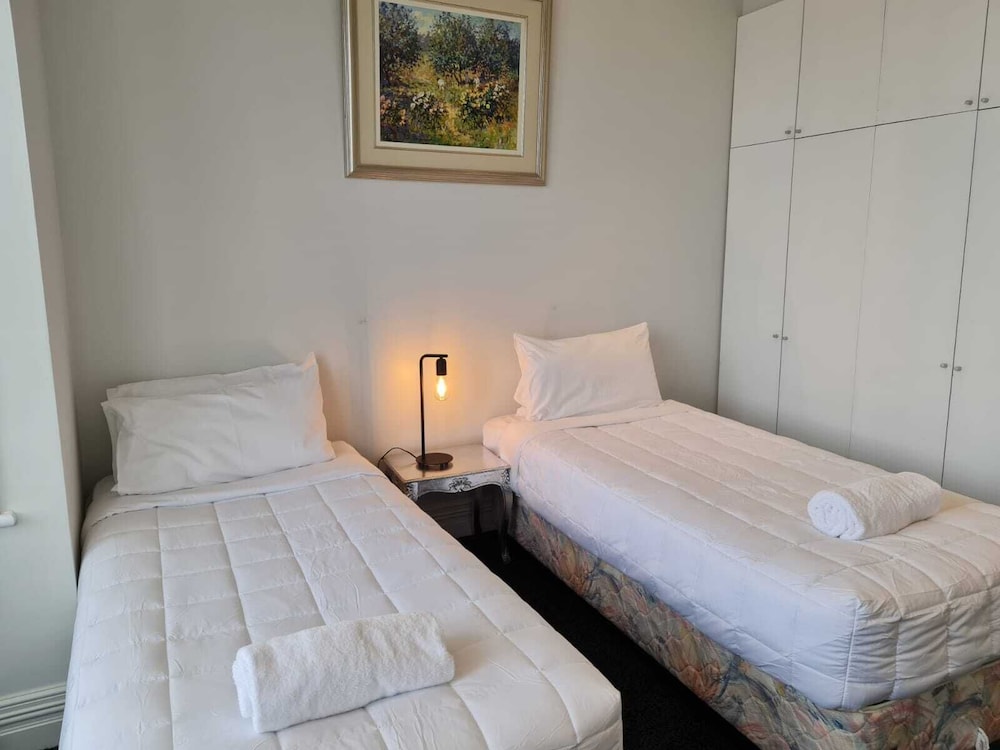 U Suites Hataitai - Gorgeous Classic Wellington Two Story Villa view 2