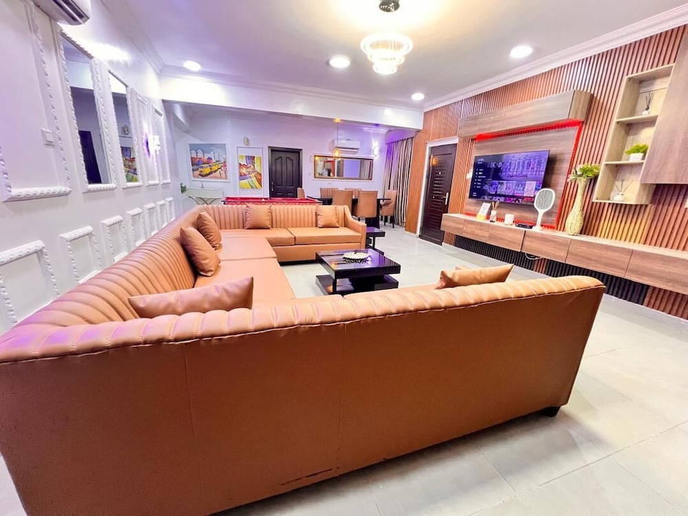 Service Apartment Hub