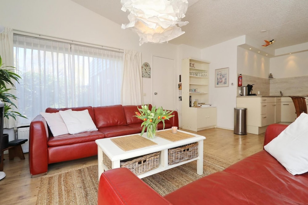 Holiday Home in Noordwijkerhout Near Lake