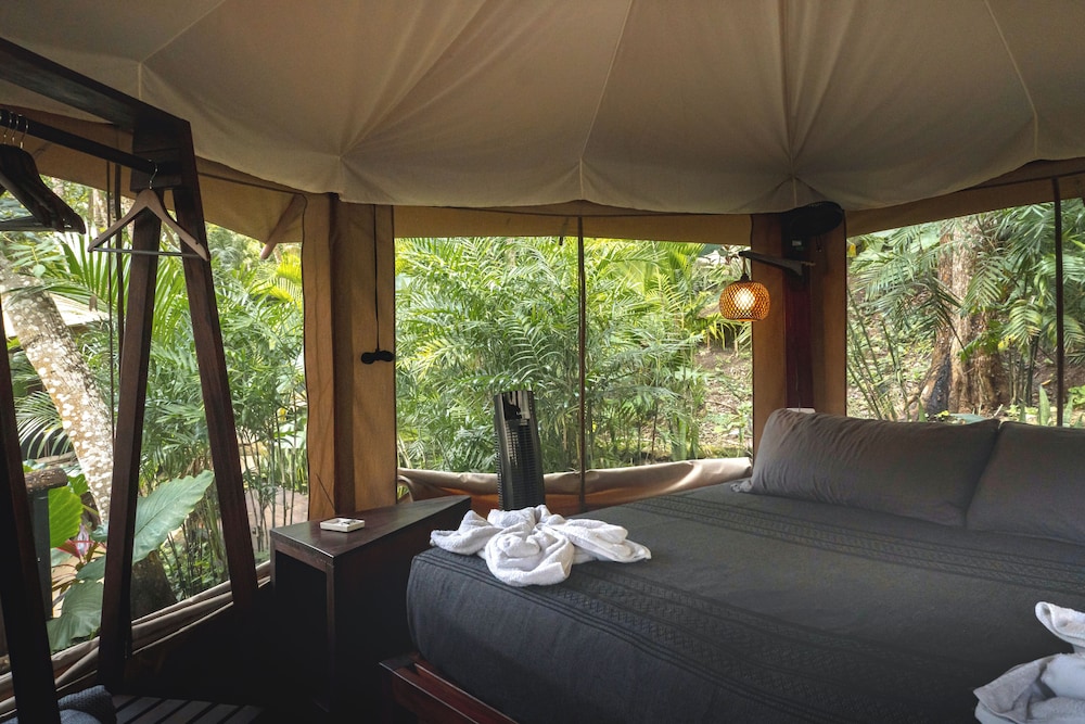 Padma Ha Retreats