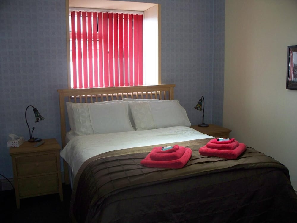THE HORSESHOE BED AND BREAKFAST