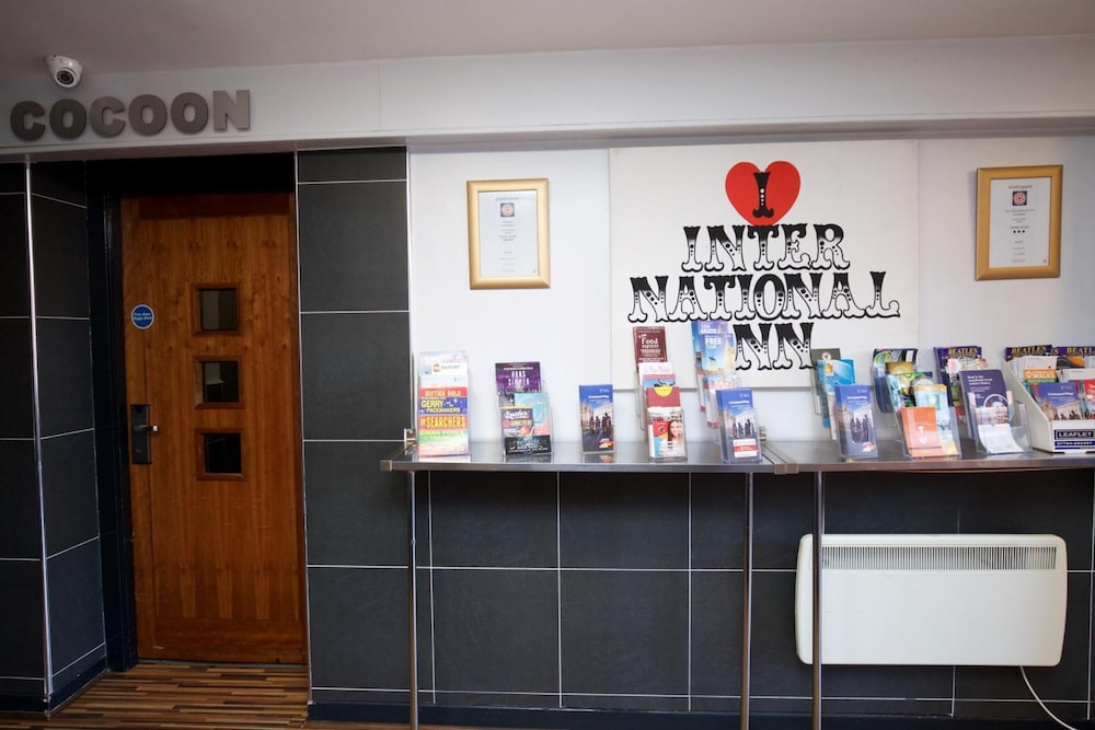 International Inn - Hostel