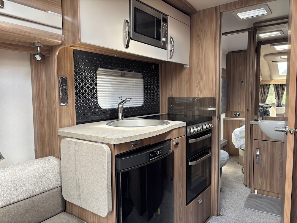 4 Guests - Pet Friendly - Durham Caravan Retreat