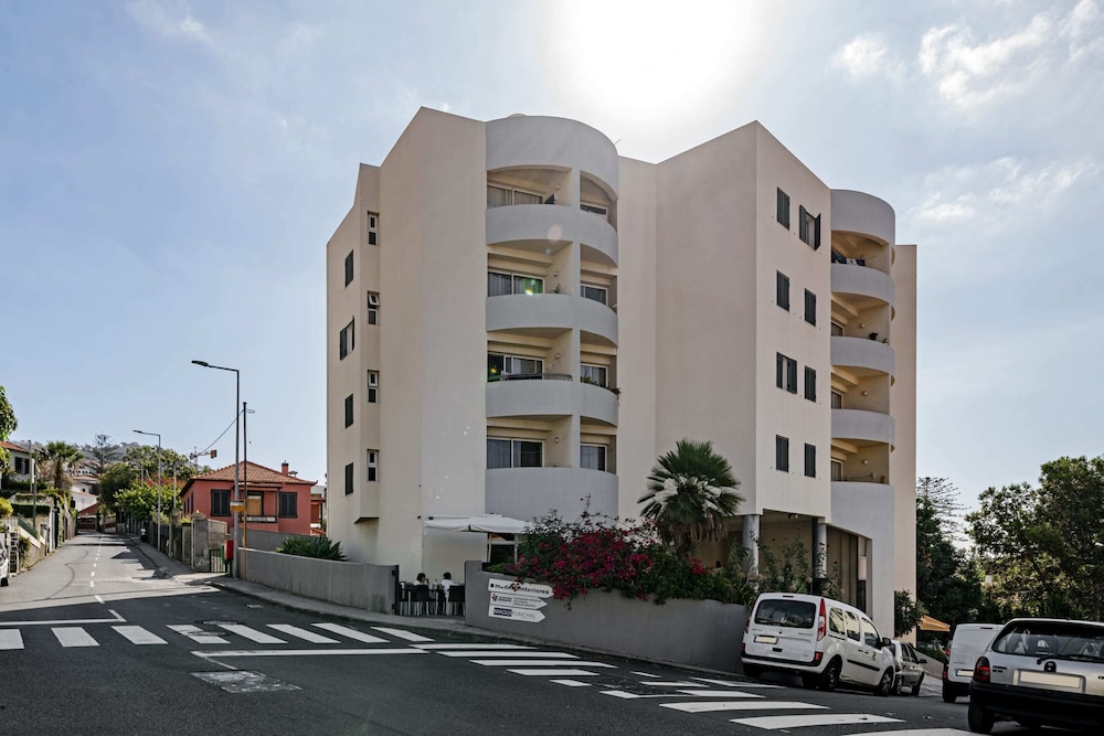 Alegria I, Overlooking the bay of Funchal view 3