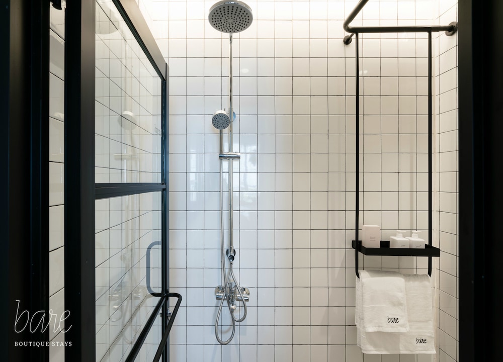 Bare Gallery Boutique Stays