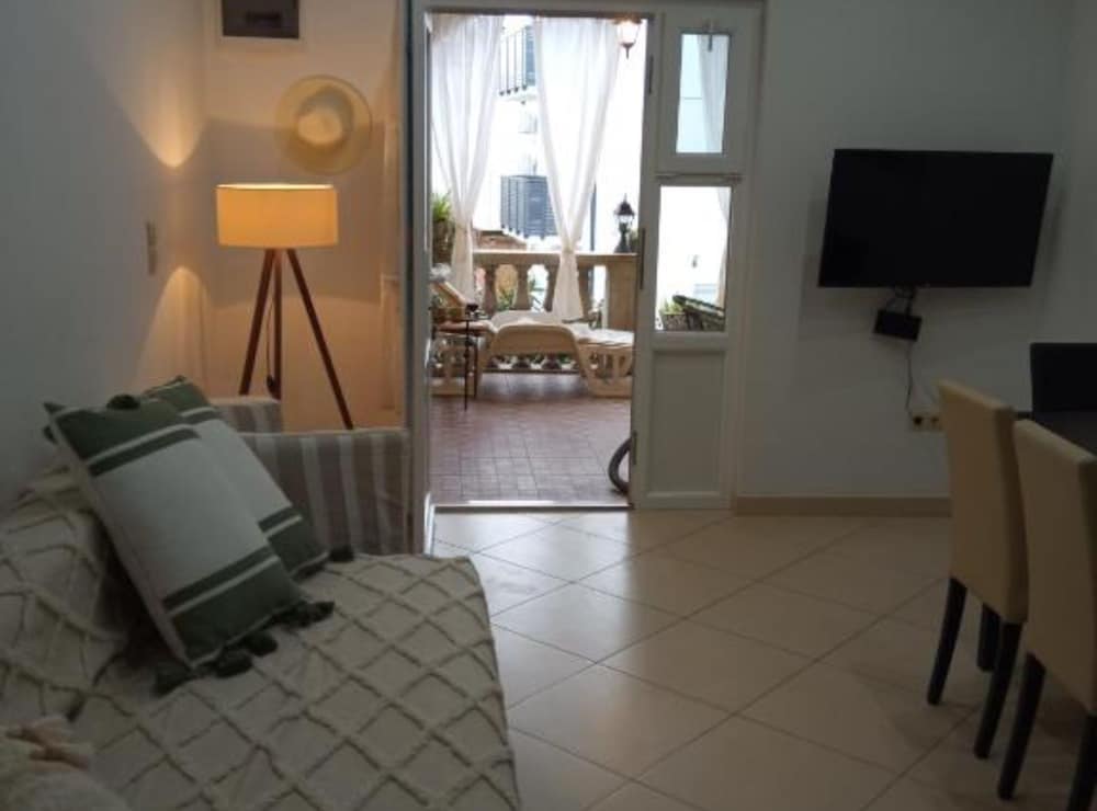 Cozy Vodice Garden Apartments With Terrace and BBQ