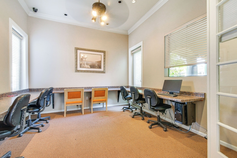 meeting & event spaces