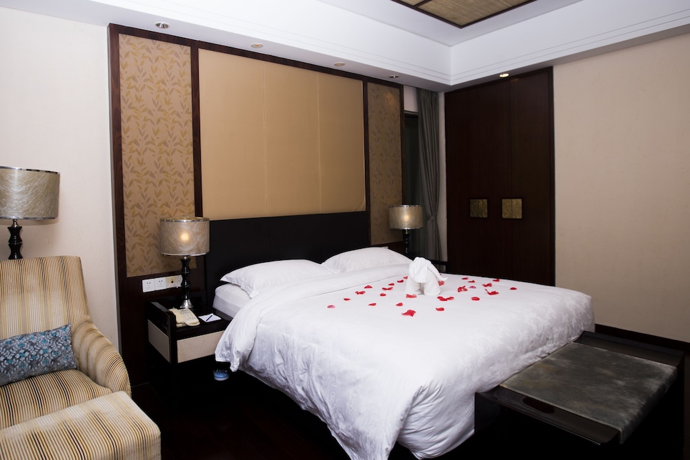 Pearl River Nantian Hot Spring Resort view 3