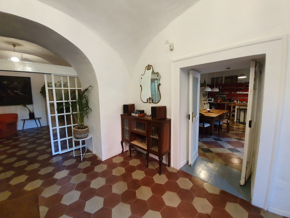 The Spanish Palace suites, rooms, apartments & terraces