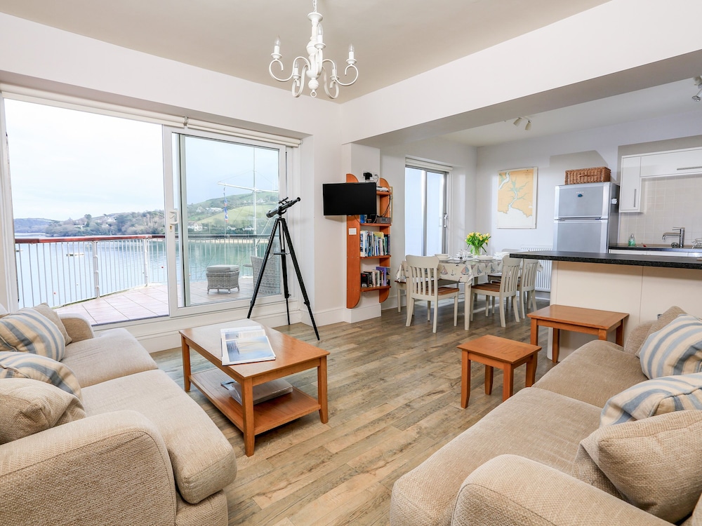 22 The Salcombe view 5