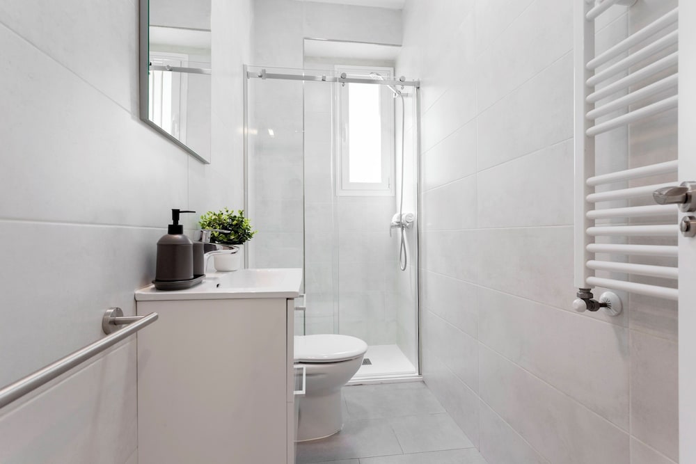 Exclusive 4BD Apartment. Abada