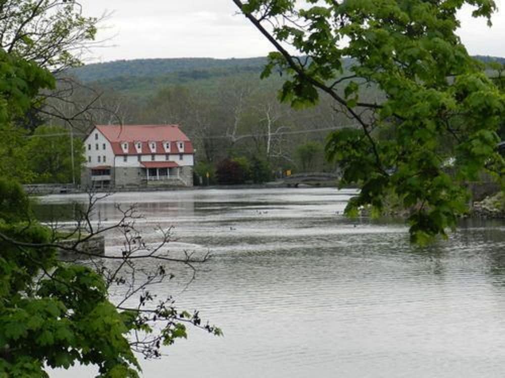 Red Cardinal Bed and Breakfast