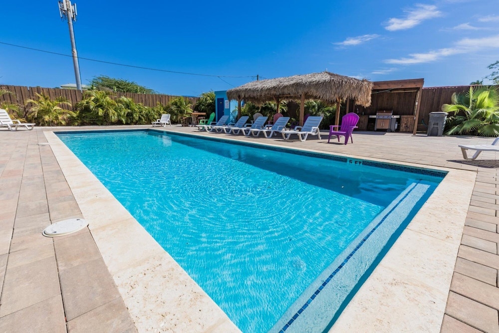 Turibana Plaza Suite 6 w Balcony