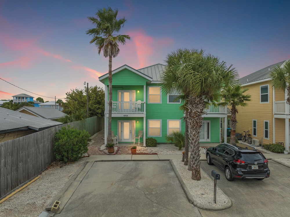 Sago by the Sea: 2-bed, 2.5-bath Retreat Steps From the Beach, Sleeps 7!