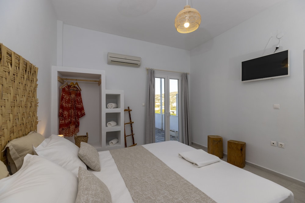 Irini Pension