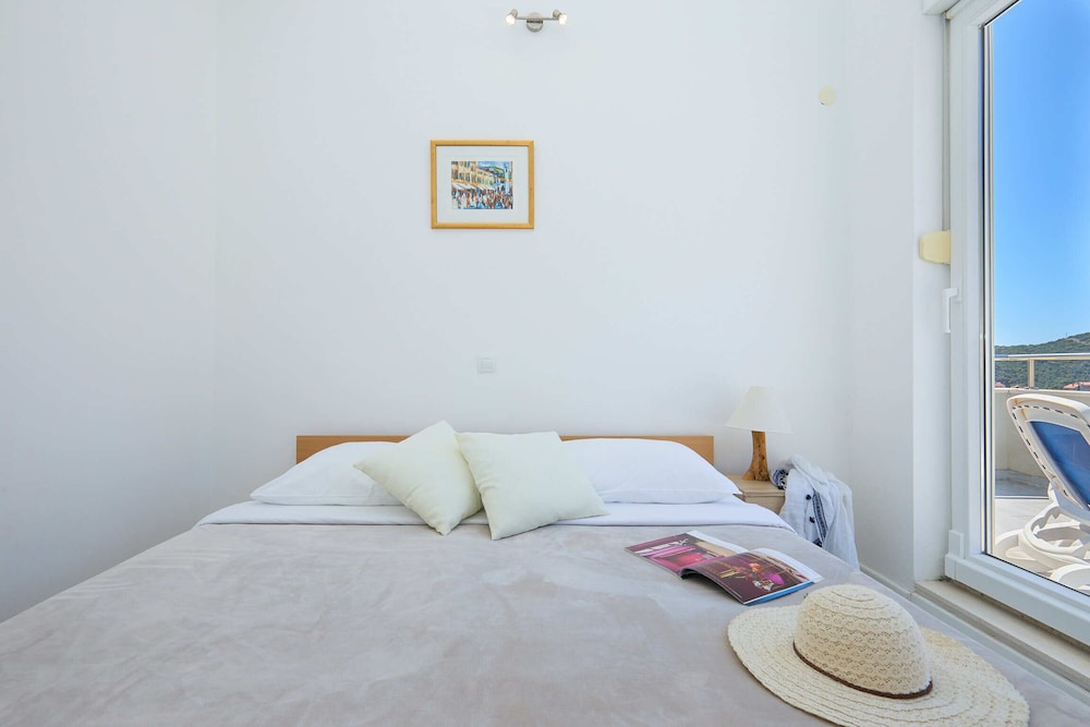 Blue Bay Apartment