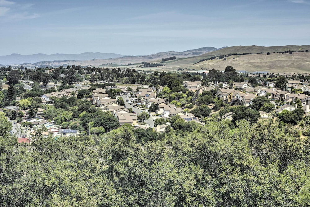 Vallejo Vacations - Vallejo Home w/ Spacious Deck, Hot Tub Views - Property Image 14