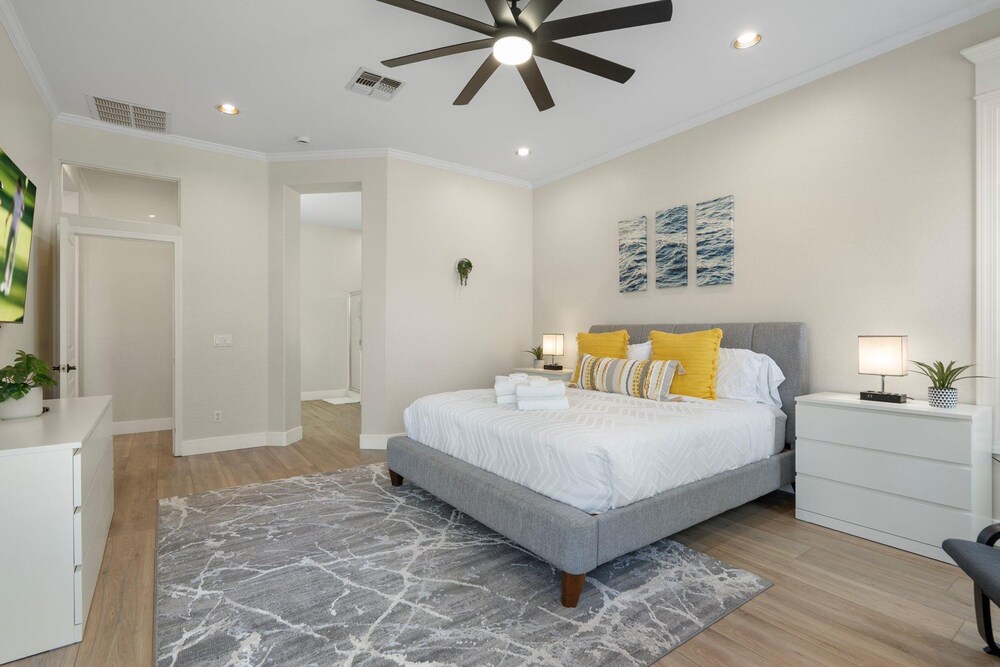 Dublin in Gilbert With 4 Bedrooms and 2 Bathrooms