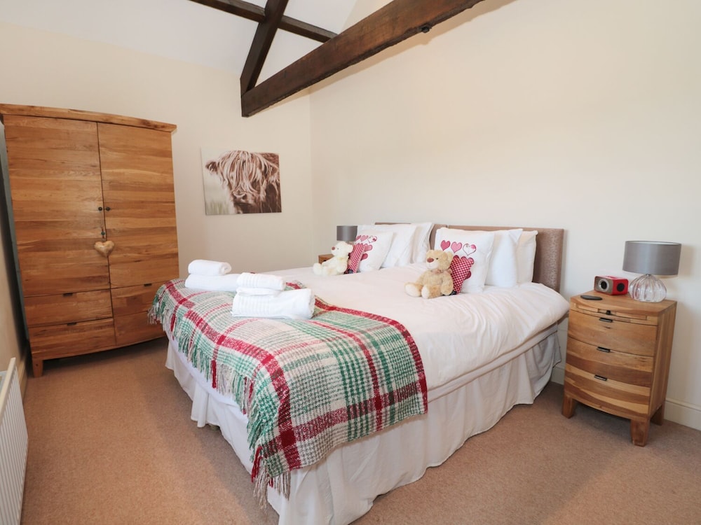 Watermill Cottage view 4