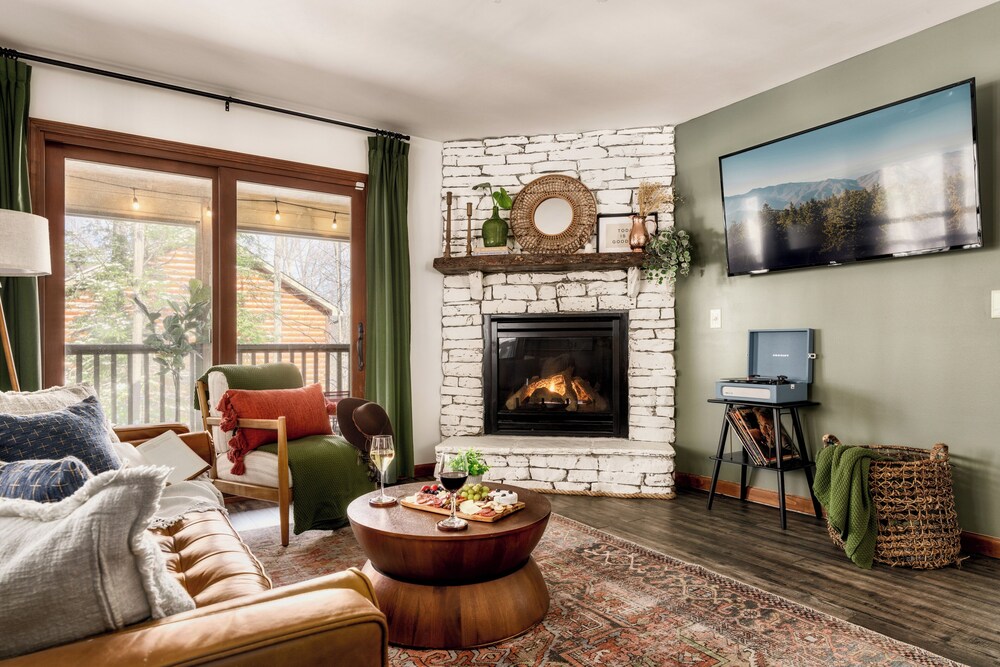 Moondance Cabin by Lightfoot Stays