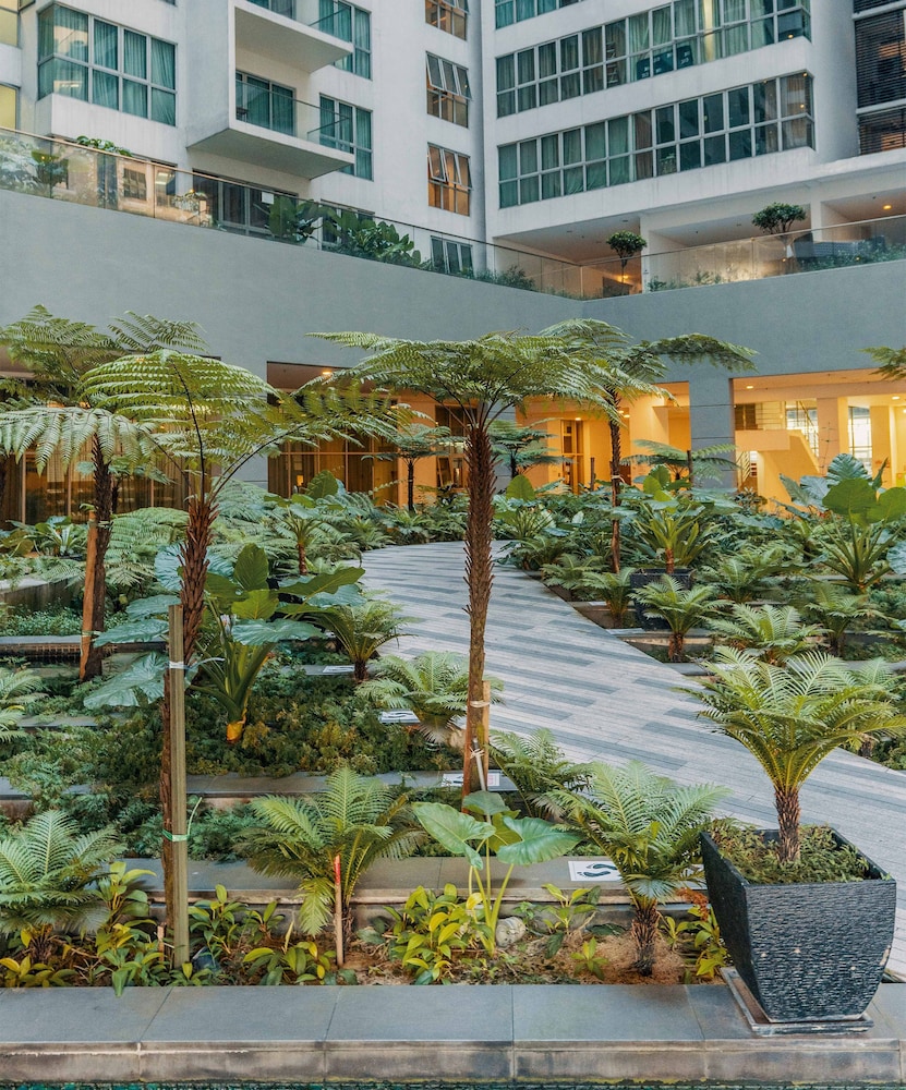 NaiBnB @ Regalia Residence