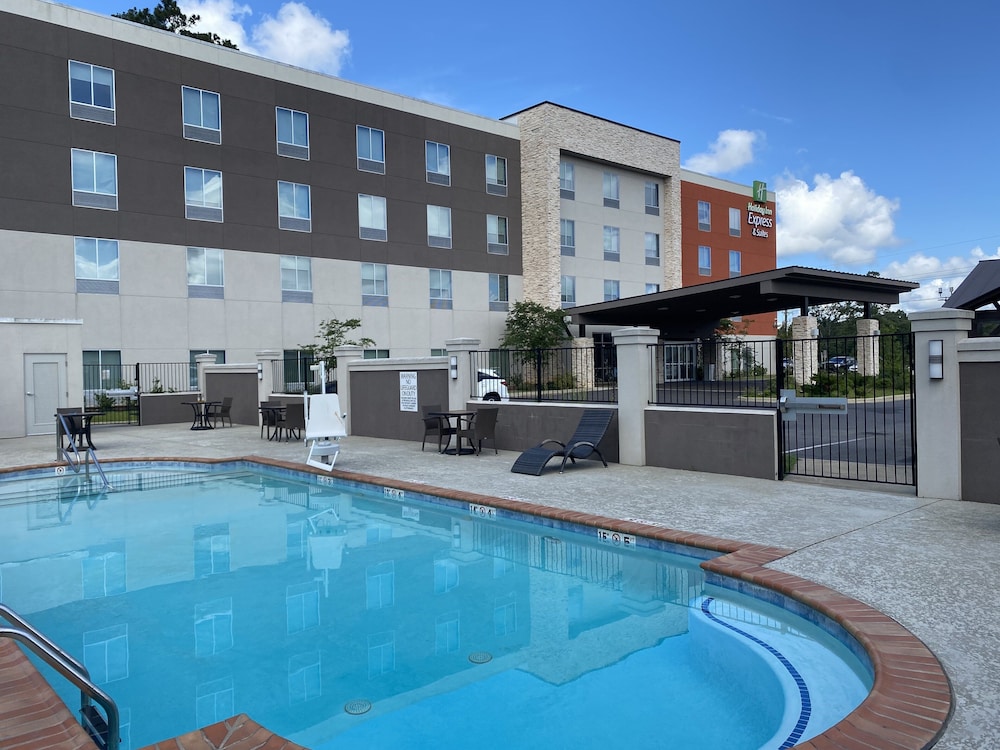 Holiday Inn Express Pineville-Alexandria Area, an IHG Hotel - Property Image 1