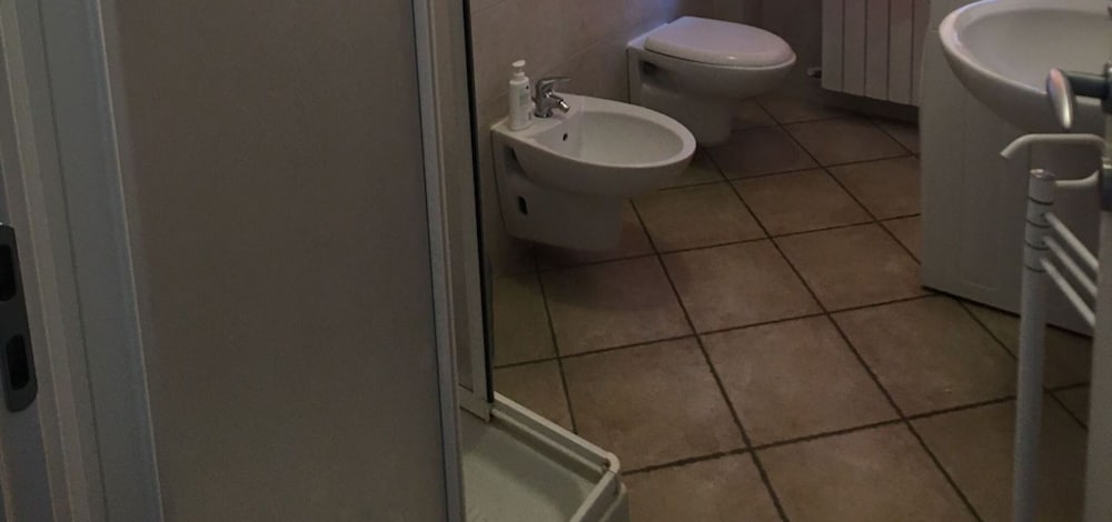 5 Beds in Front of Bagno Paradisino-rif Marche