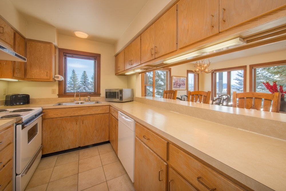 Teton Village Vacations - Teton Village Condos Collection by JHRL - Property Image 41