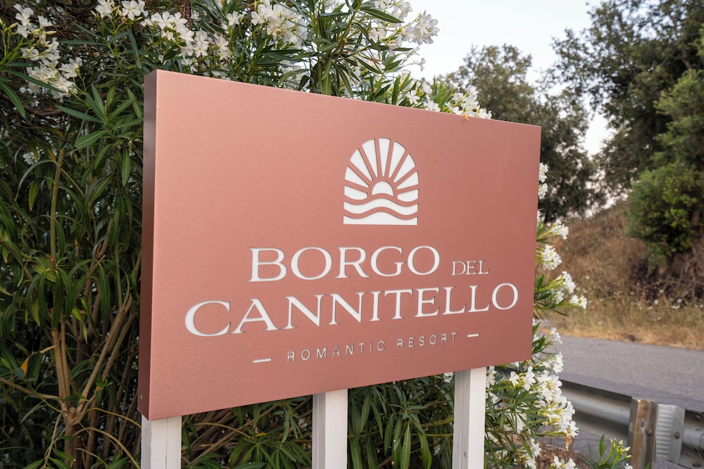 Borgo del Cannitello Romantic Resort