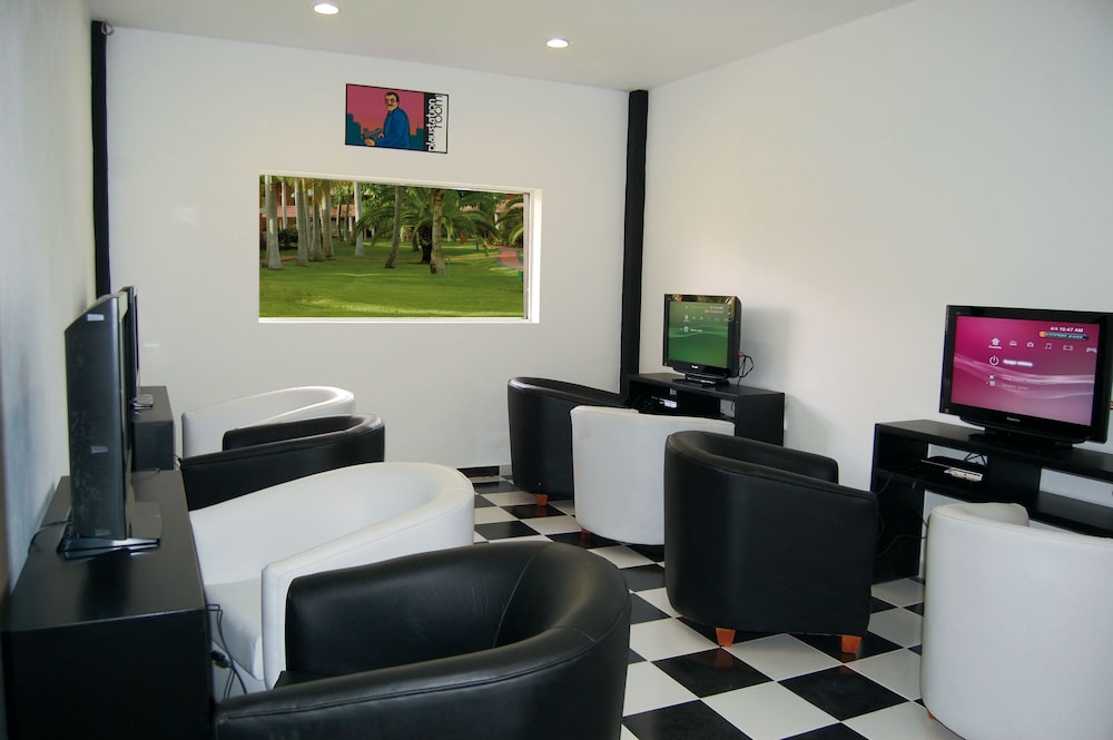 Punta Cana Vacations - Grand Palladium Palace Resort Spa  Casino - All Inclusive - Property Image 10