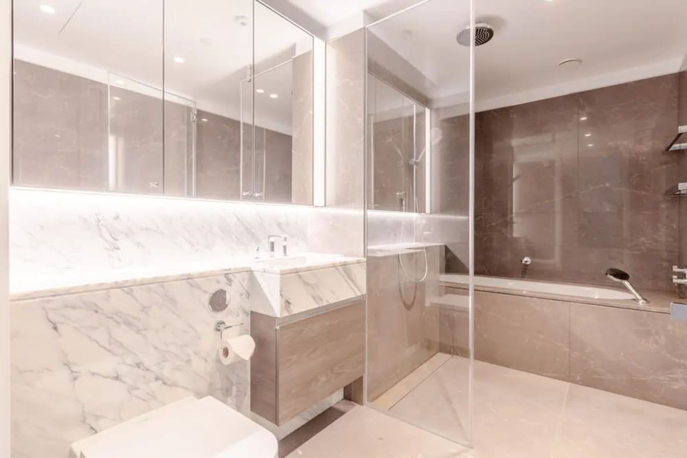 Luxurious 1BD Flat by the River Thames Near Vauxhall