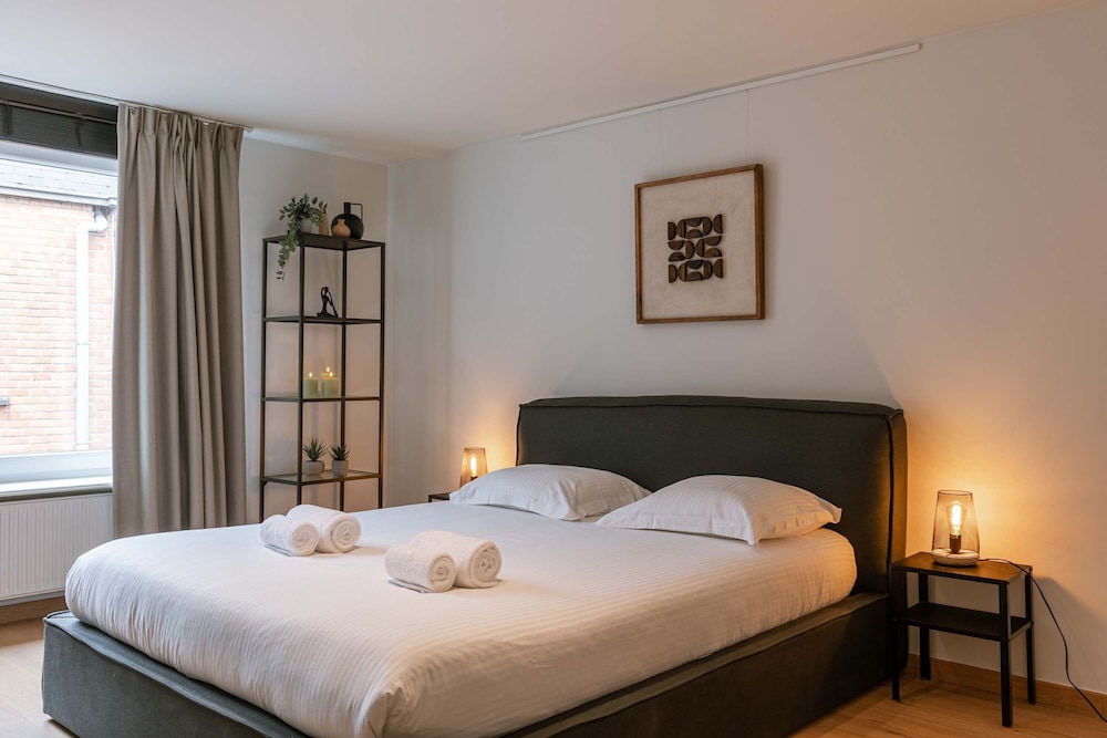 Huswell Modern Apartment in Historic Ghent