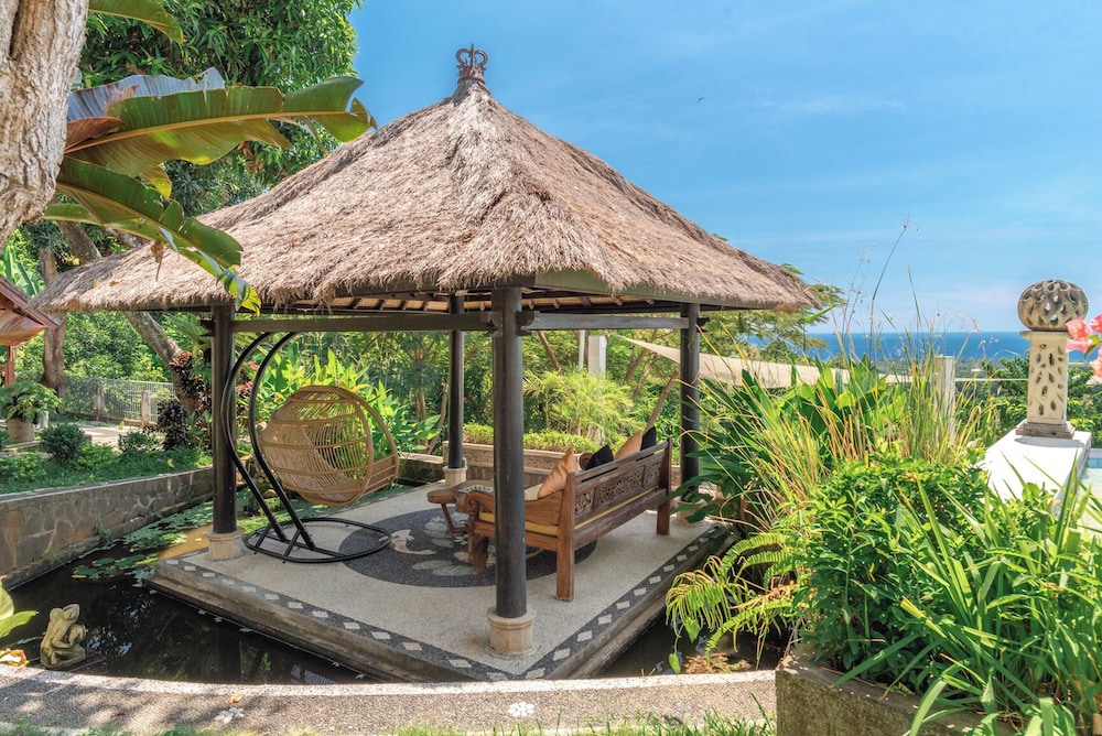 Bougainville Hill Villa