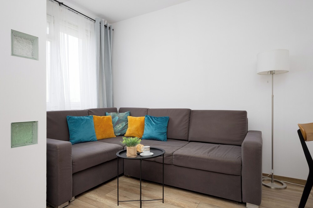 Apartment Near Airport Warsaw by Renters view 5