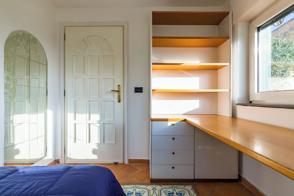Villa Paola - Hidden Panoramic Garden and Terraces by Napoliapartments
