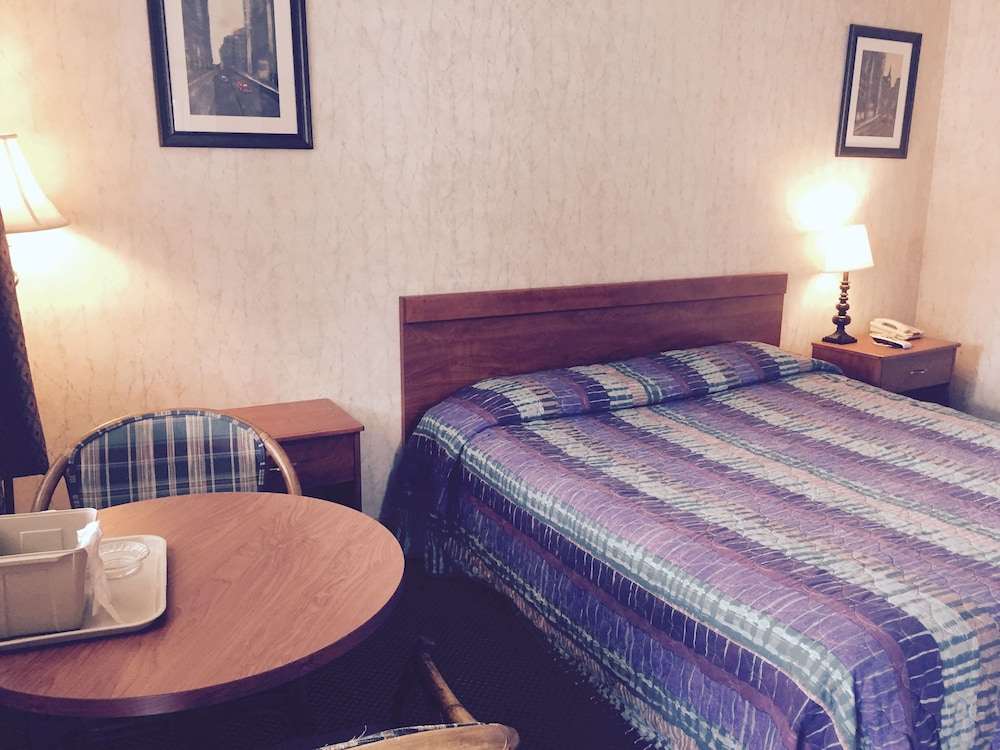 Red Carpet Inn