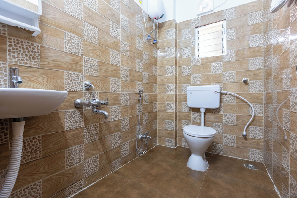 City Haven by Jadecaps Nr. Belle Vue Hsp 3bhk