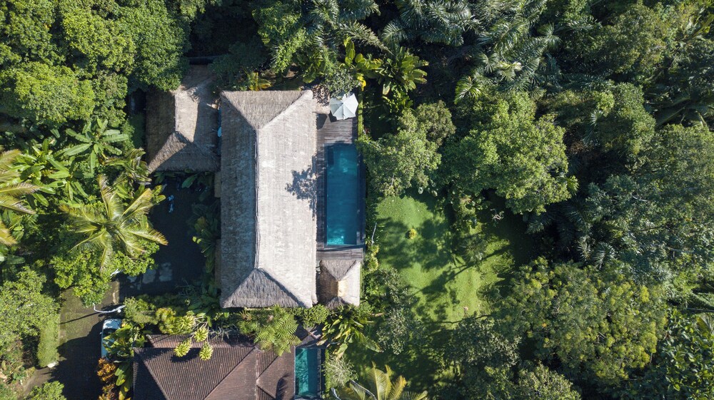 Villa Shamballa by Villa Finder
