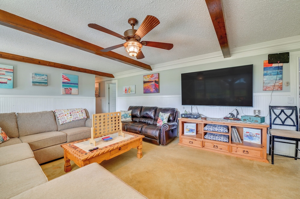 Walk to Lake Texoma: Family-friendly Retreat! view 2
