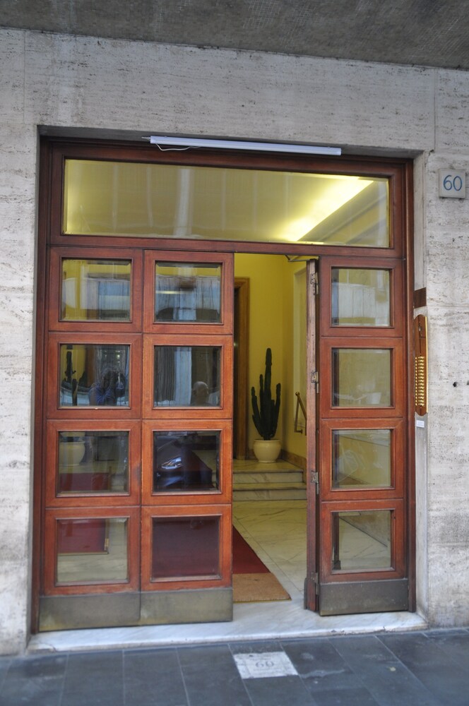 Domus Cavour Guest house