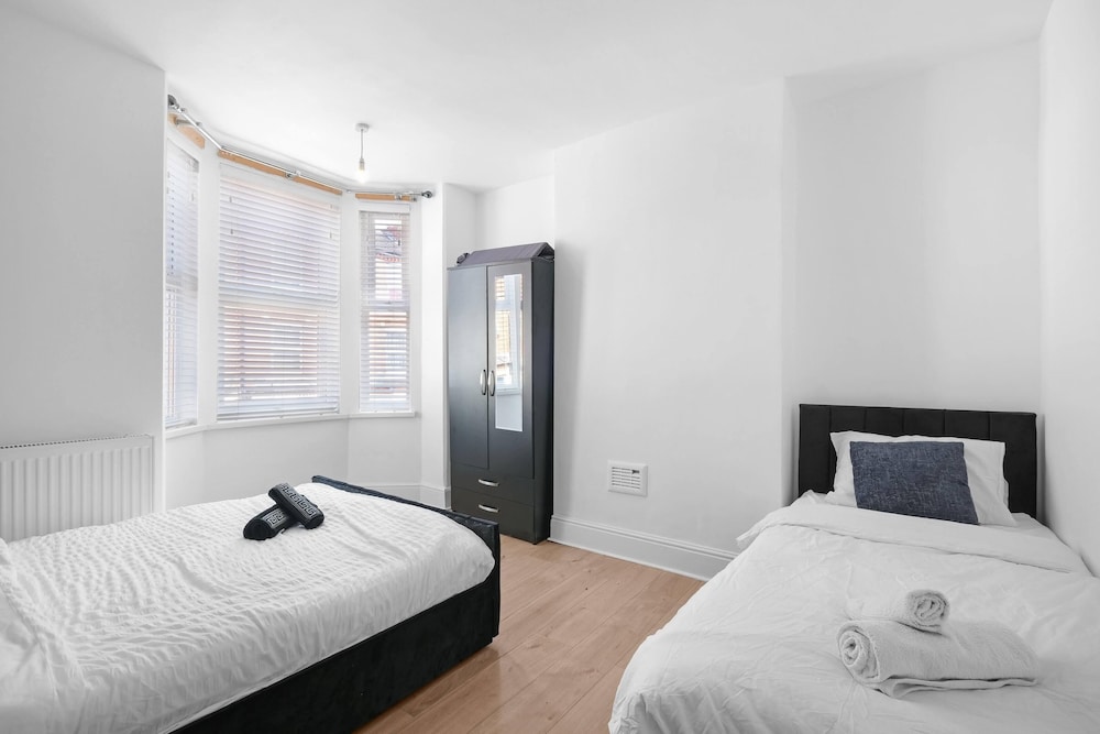 Radford 3 Bedroom and 1 Bathroom House