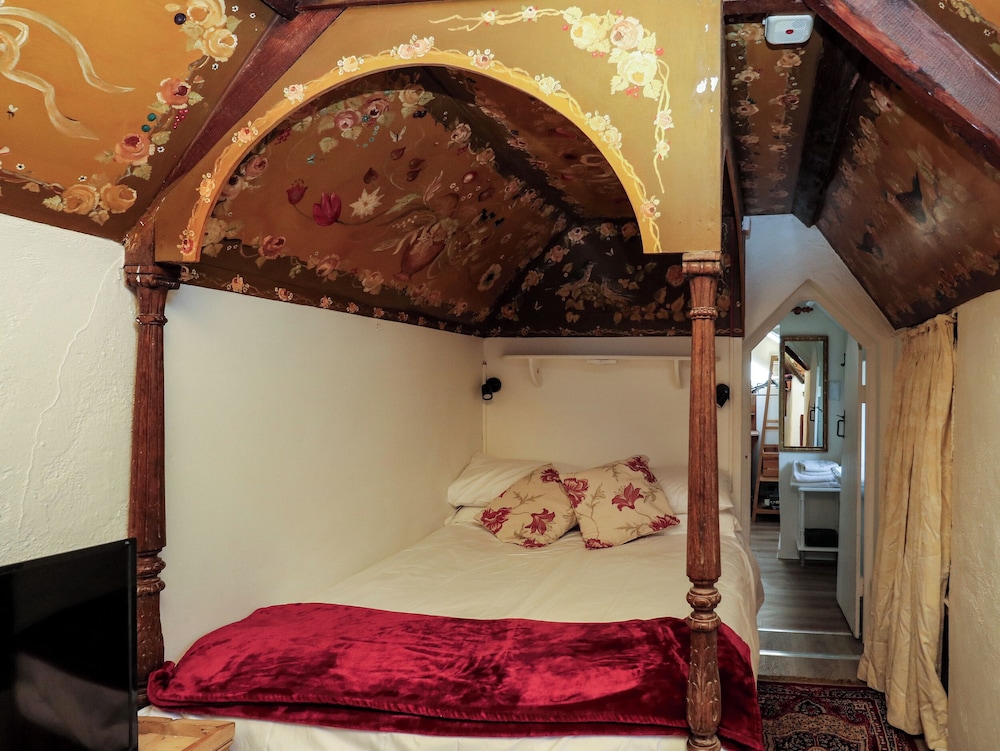 Toad Hall Cottage