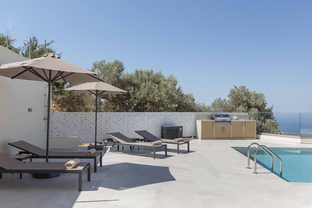 Villa Santa Irini 1 - With Heated Pool