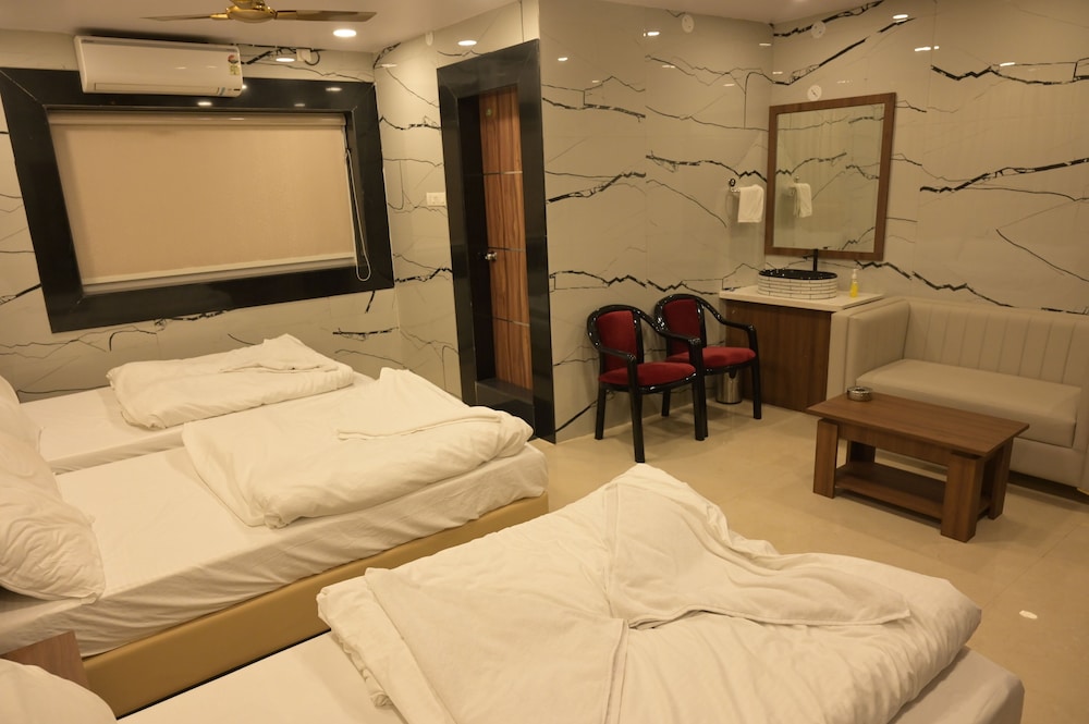 Hotel SLR Grand Haven
