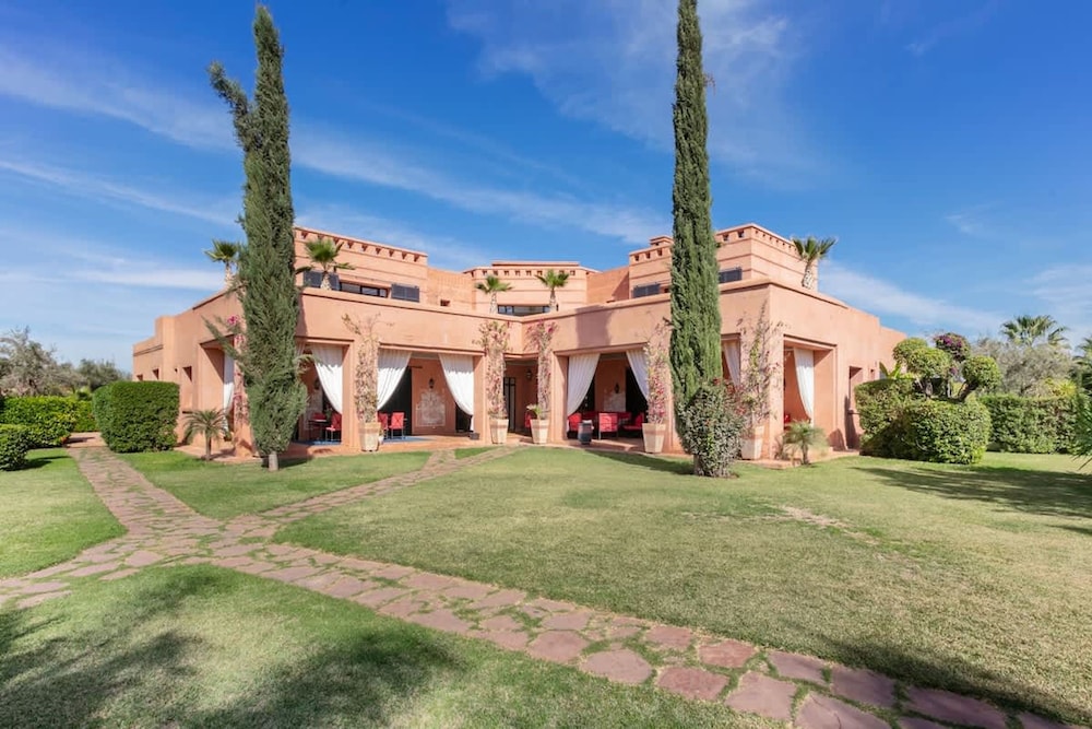 Villa Koutoubia Your Luxurious Oasis in Marrakech