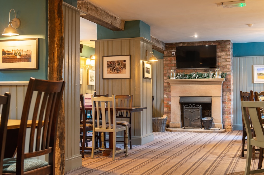 Cross Keys Hotel by Chef and Brewer Collection