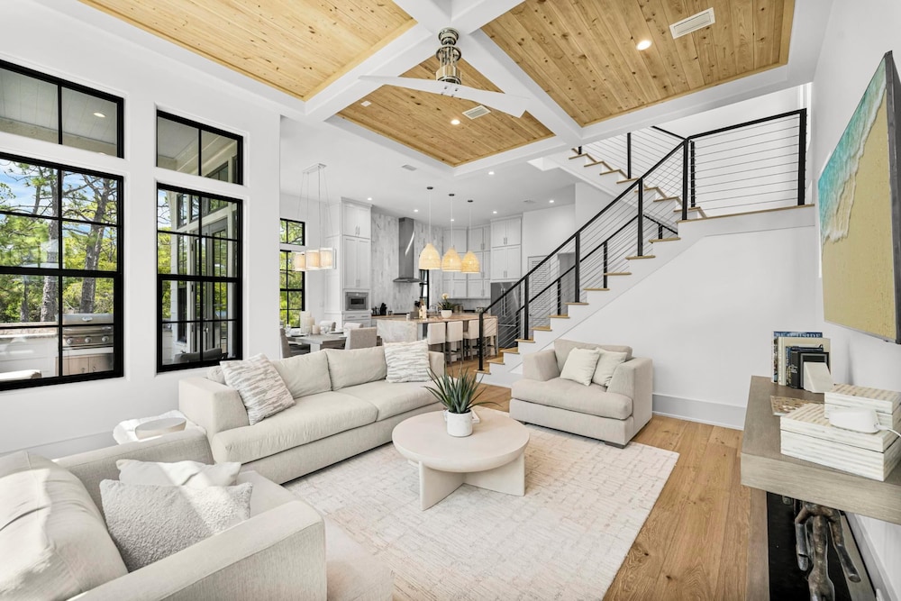 30A Beach House - Mia's Beach House