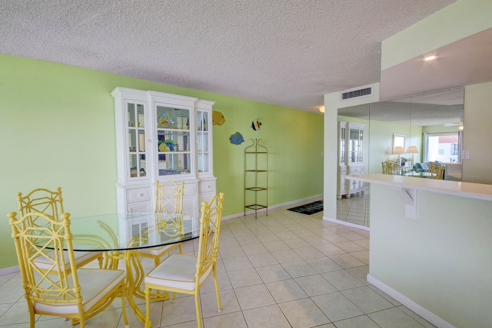 365 El Matador 1 Bedroom Condo