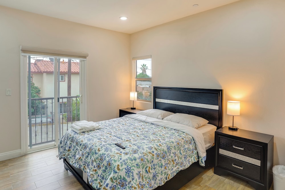 Explore the OC Coast! Midway City Home w/ Yard