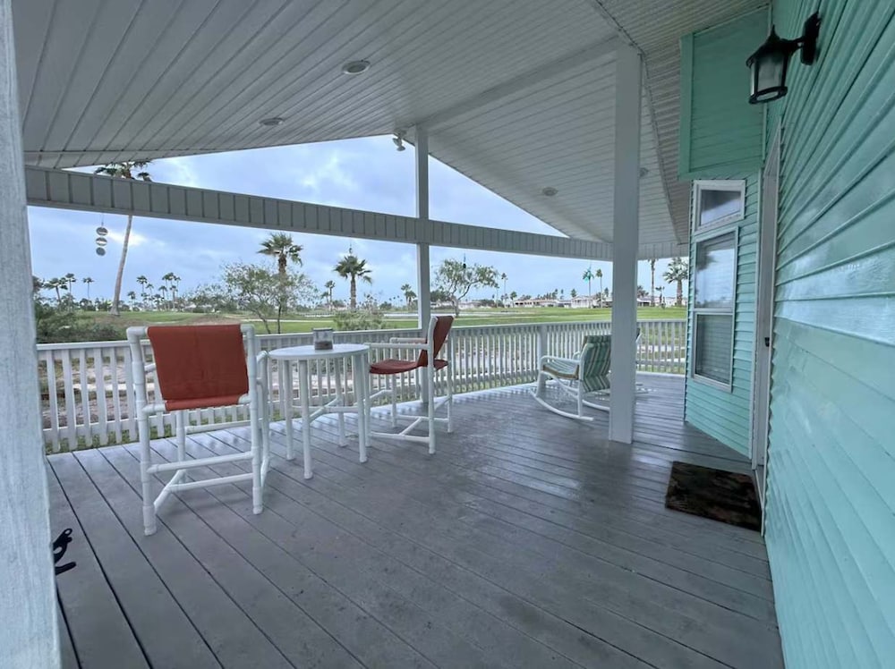 Stylish 2BR Waterfront Home w Pool Resort Access